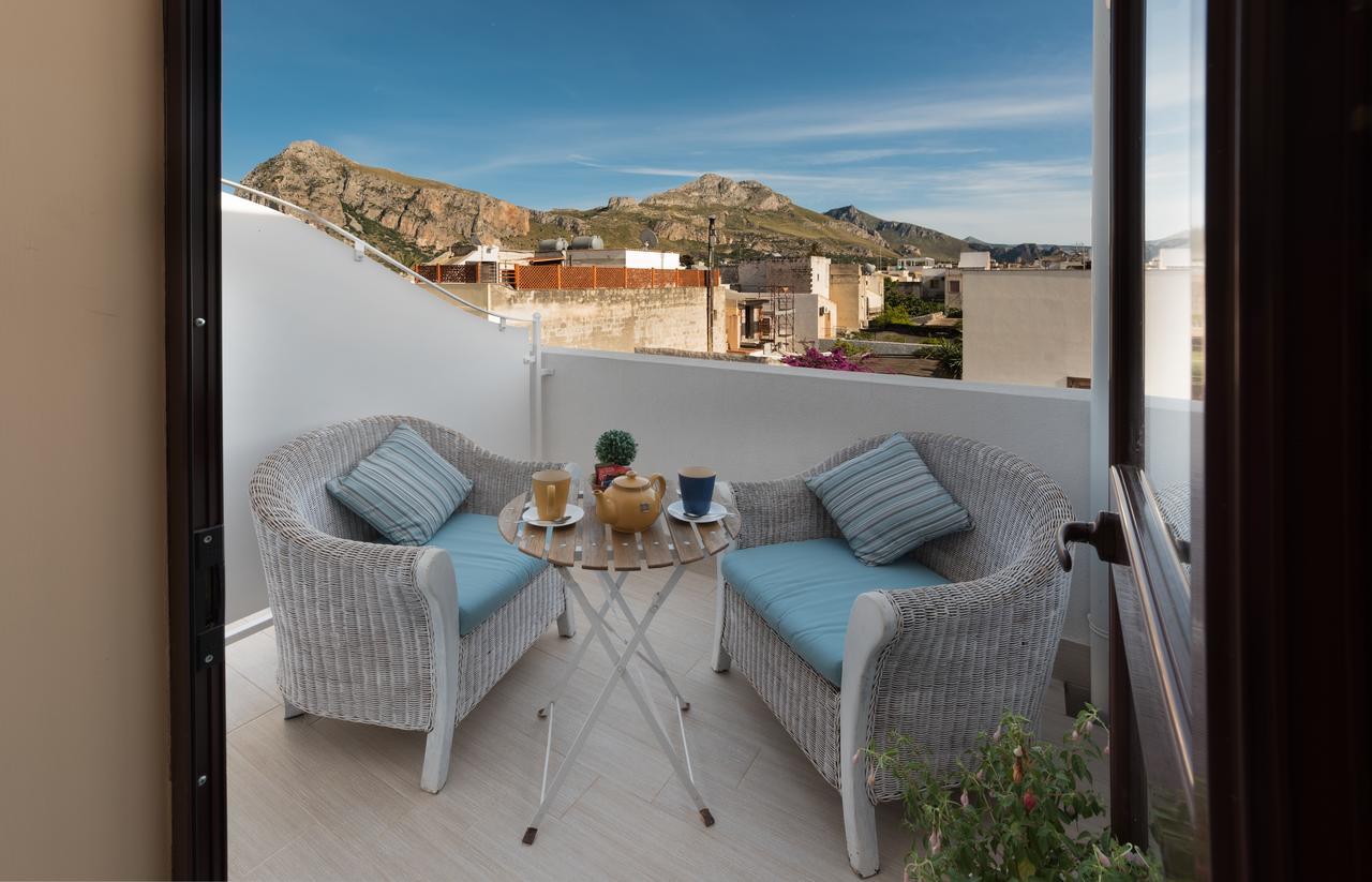 A Casa Di... Aurora 2 Bed & Breakfast ซานวิโต โลคาโป ภายนอก รูปภาพ